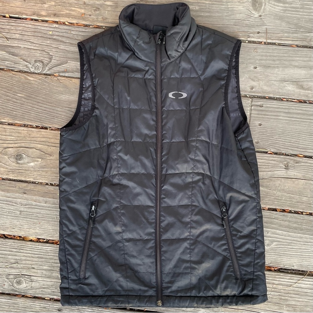 Oakley Black Puffer Vest women’s medium